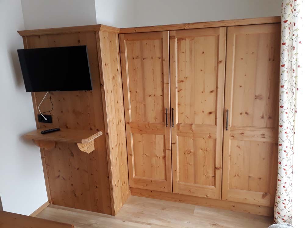 Schrank Möbeltischlerei